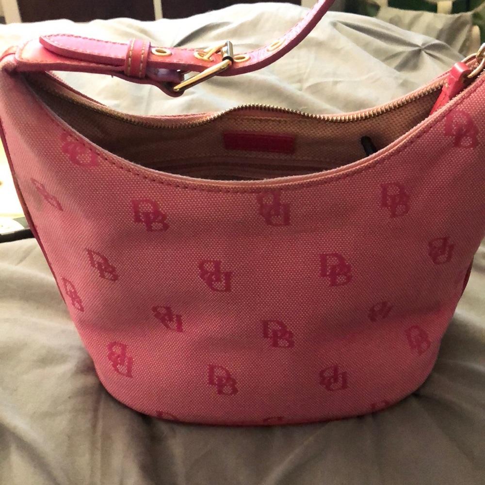 Dooney & Bourke shoulder bag